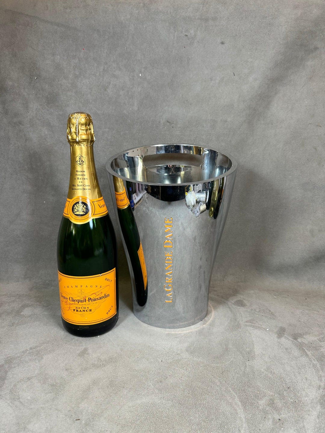 Veuve Clicquot La Grande Dame 2015 Champagne : The Whisky Exchange
