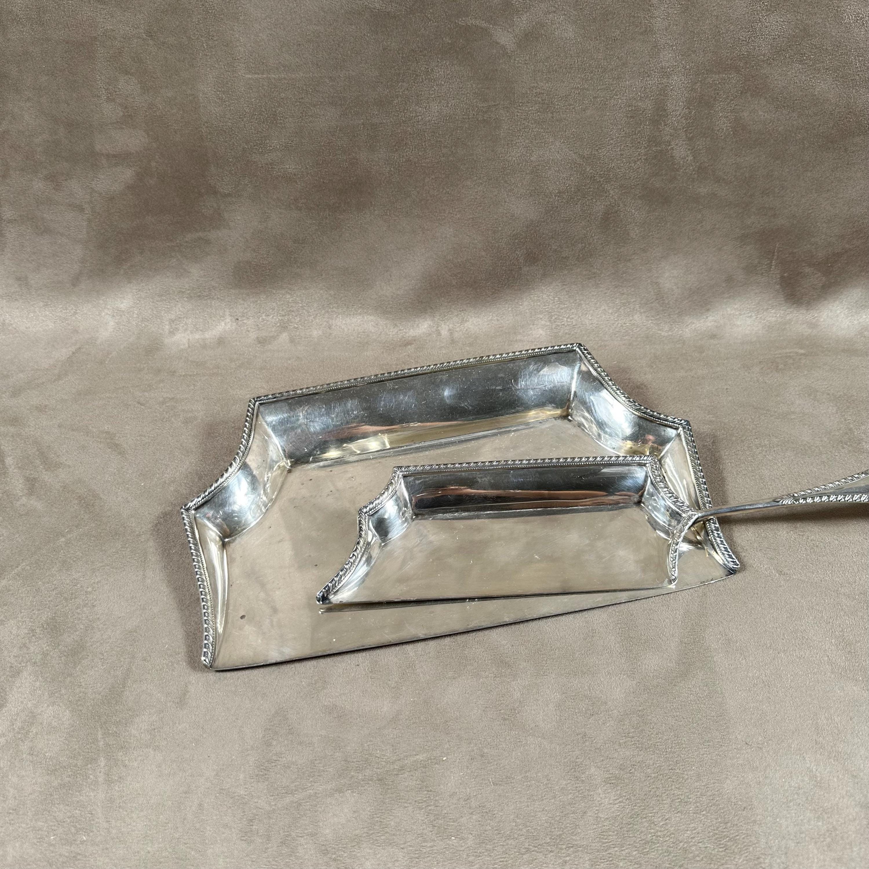 RAMASSE MIETTE METAL Argente Très Bel État 20Cm EUR 115,00 - FR
