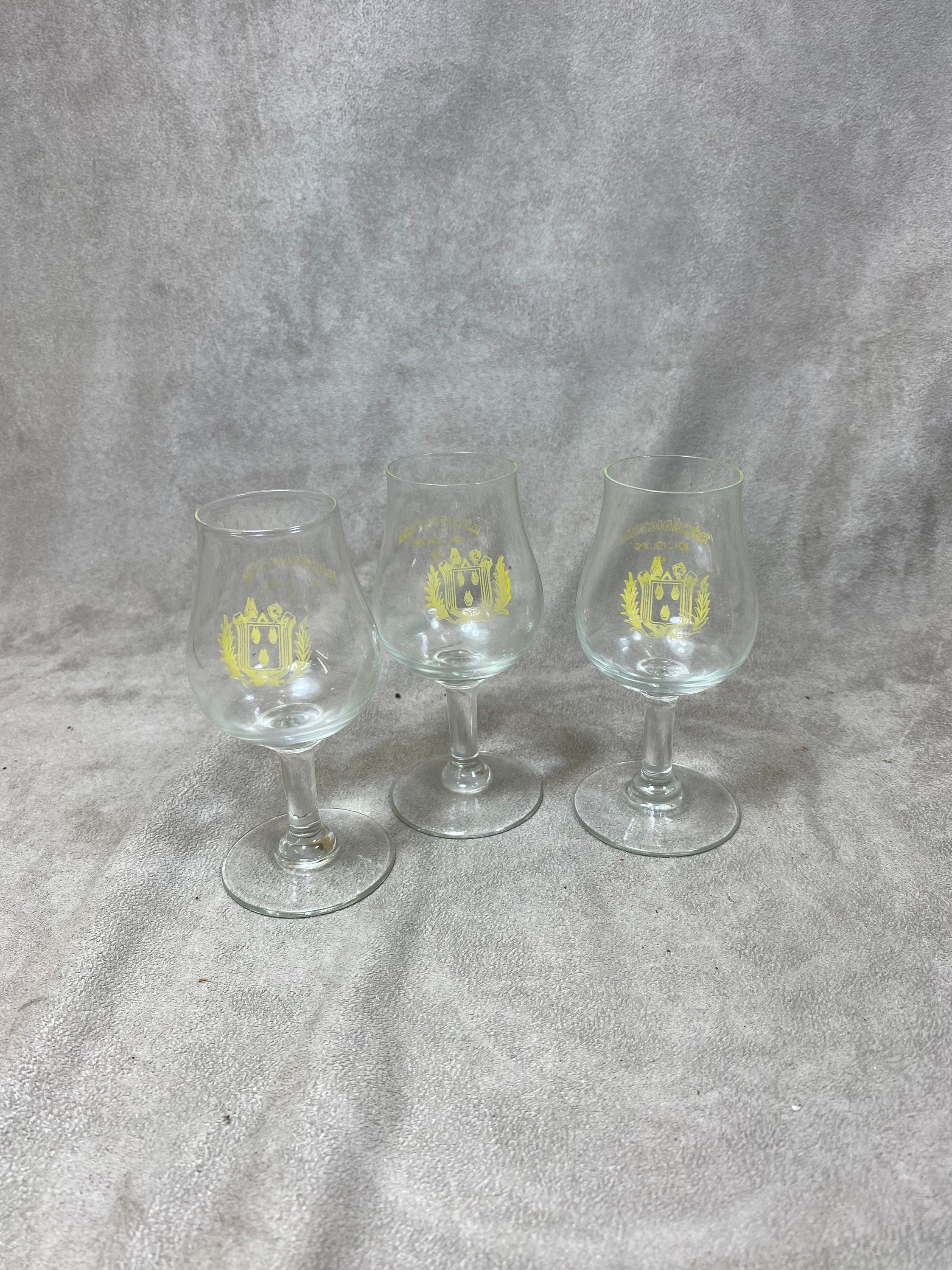 Lot de 3 Verres A Liqueur Dom Benedictine en Verre Vintage Made in France