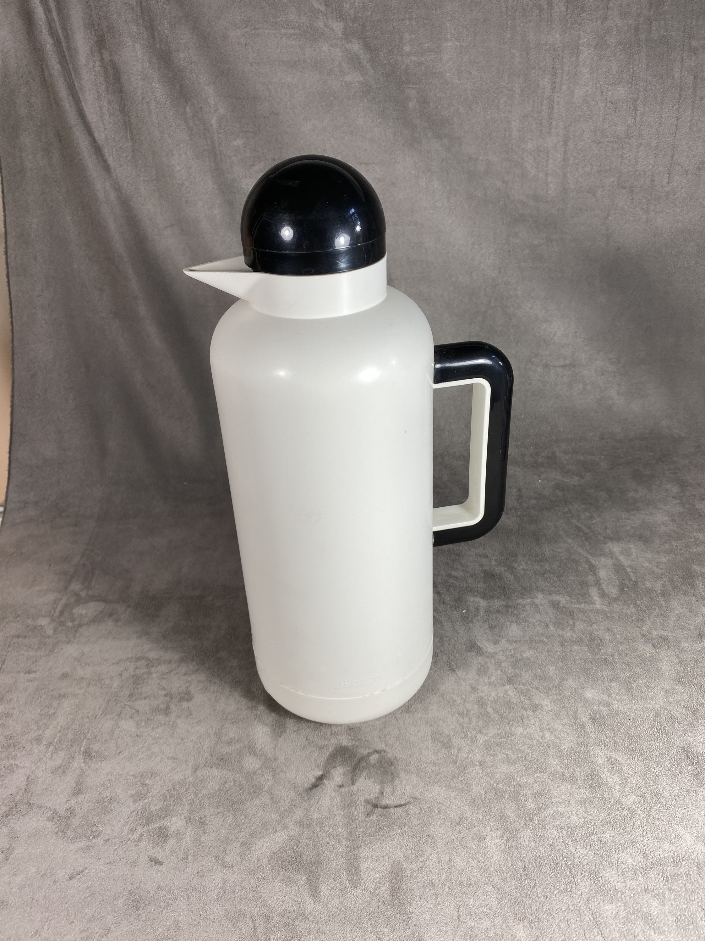 Vintage Guzzini White Thermos Bottle White And Black Plastic Etsy