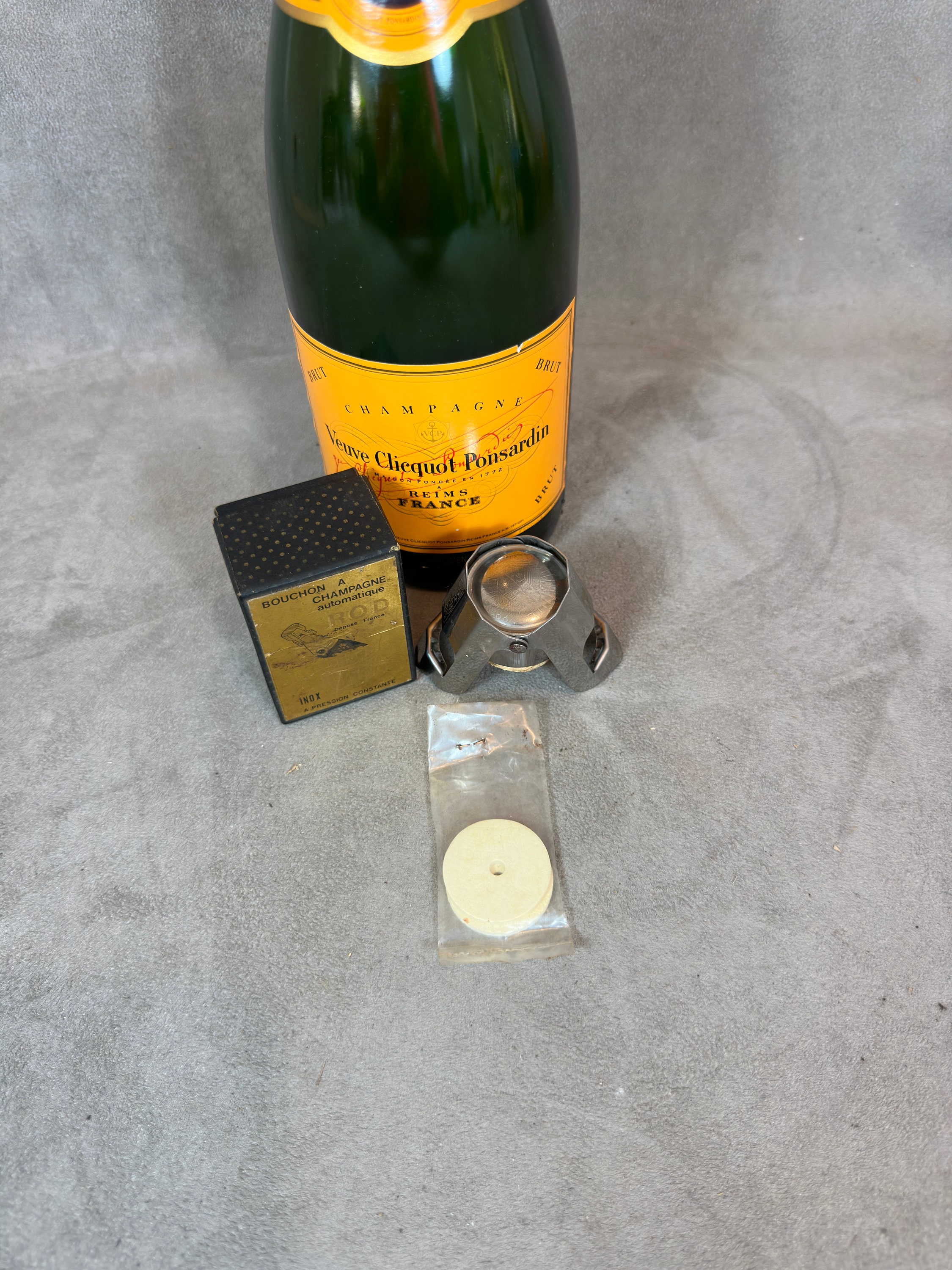 Bouchon de Champagne, Cadeau d'entreprise, Bouchon publicitaire bouteille  champagne en metal