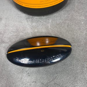 Porte menu, Numéro de table ou Porte-cartes de nom - Champagne Veuve Clicquot edition La Grande Dame