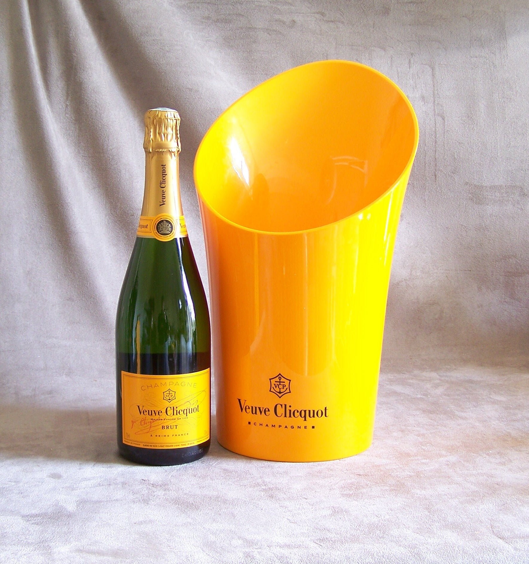 VERY RARE Lucien Clicquot Magnifique seau en métal argenté et laiton p – My French Discoveries