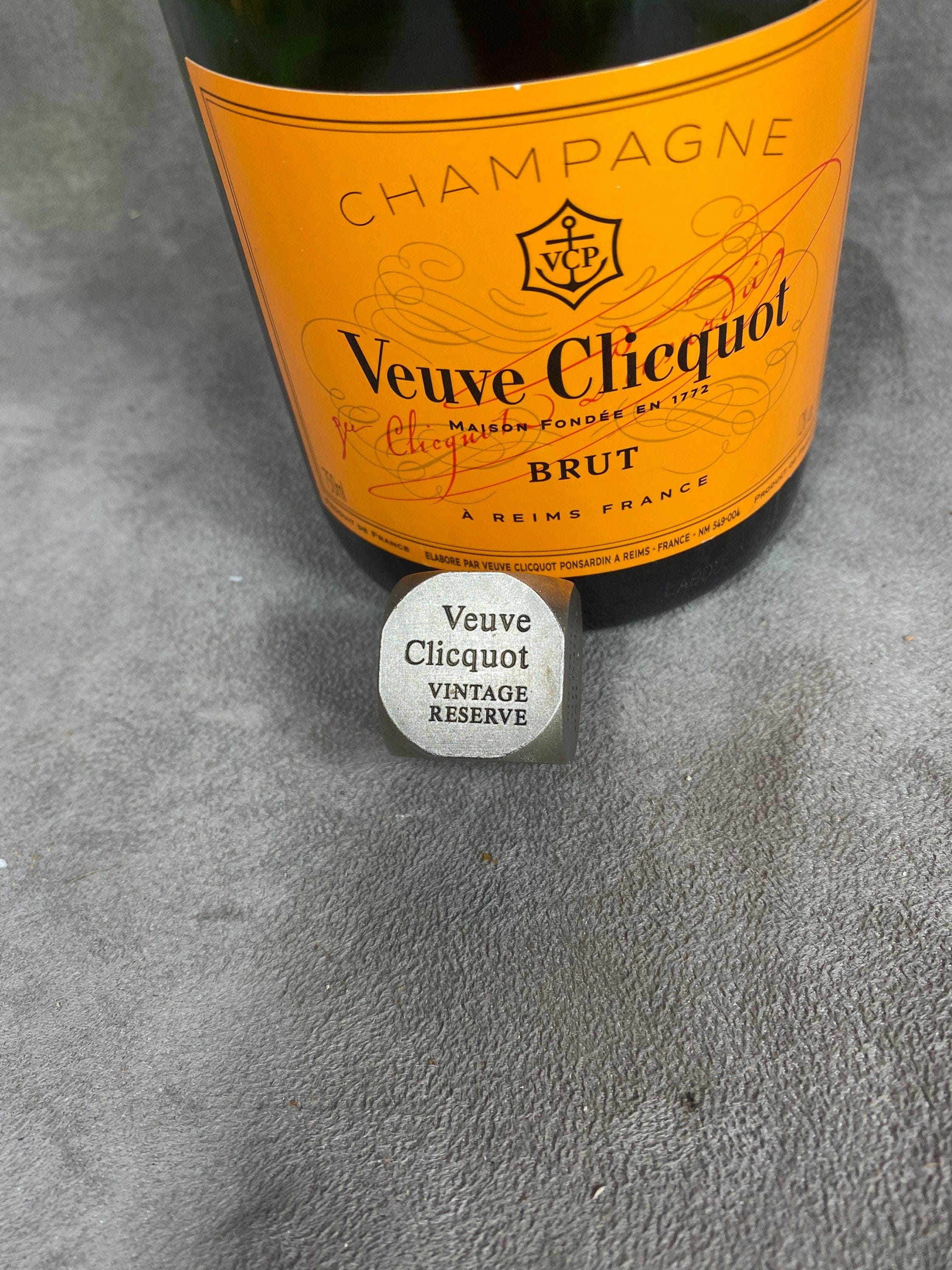 Dés Décoratifs En Métal Veuve Clicquot Ponsardin - Années 1990 - Rares