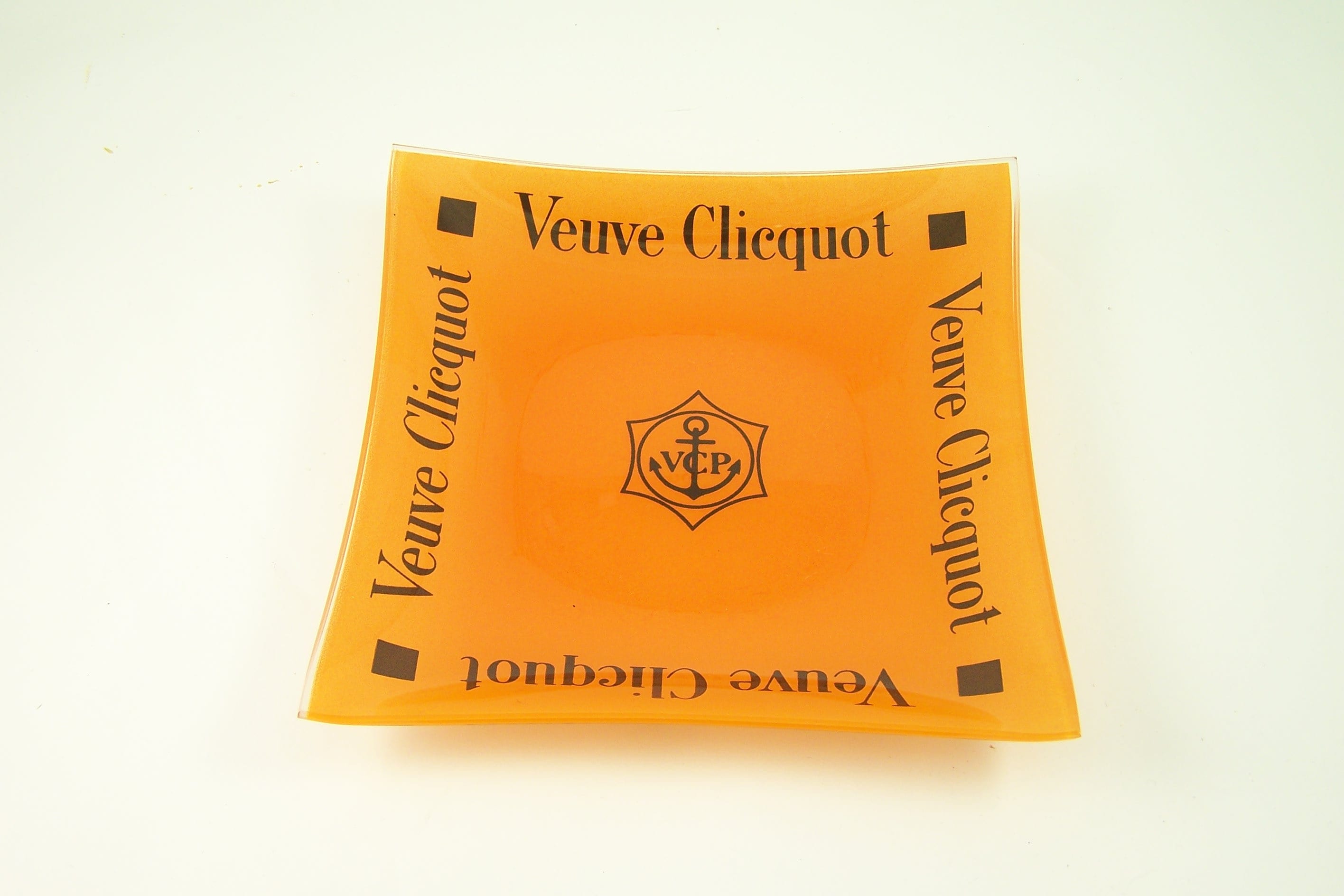 Vide-Poche Veuve Clicquot Coupelle en Verre Carrée Jaune Plat Design Vintage | Made in France