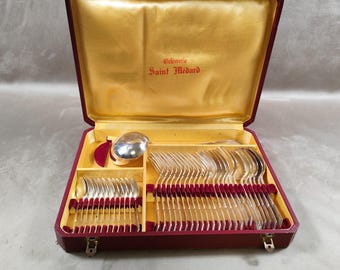 12 Couteaux à Entremet Frionnet François – Métal Argenté – Modèle Louis XV