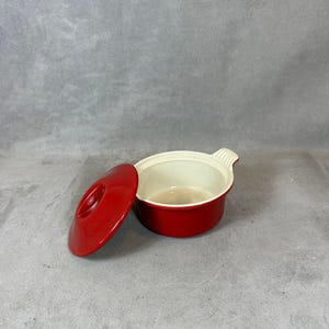 Small orange enamelled cast iron casserole dish Le Creuset vintage Made in France 1980’s