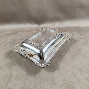 VERY RARE Magnificent Silver-plated Metal Serving Plate with Silversmith’s Mark Walker & Hall Sheffield Made in England Vintage 1900