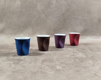 LOT DE 29 TASSES GOBELETS FROISSÉS REVOL 8 CL