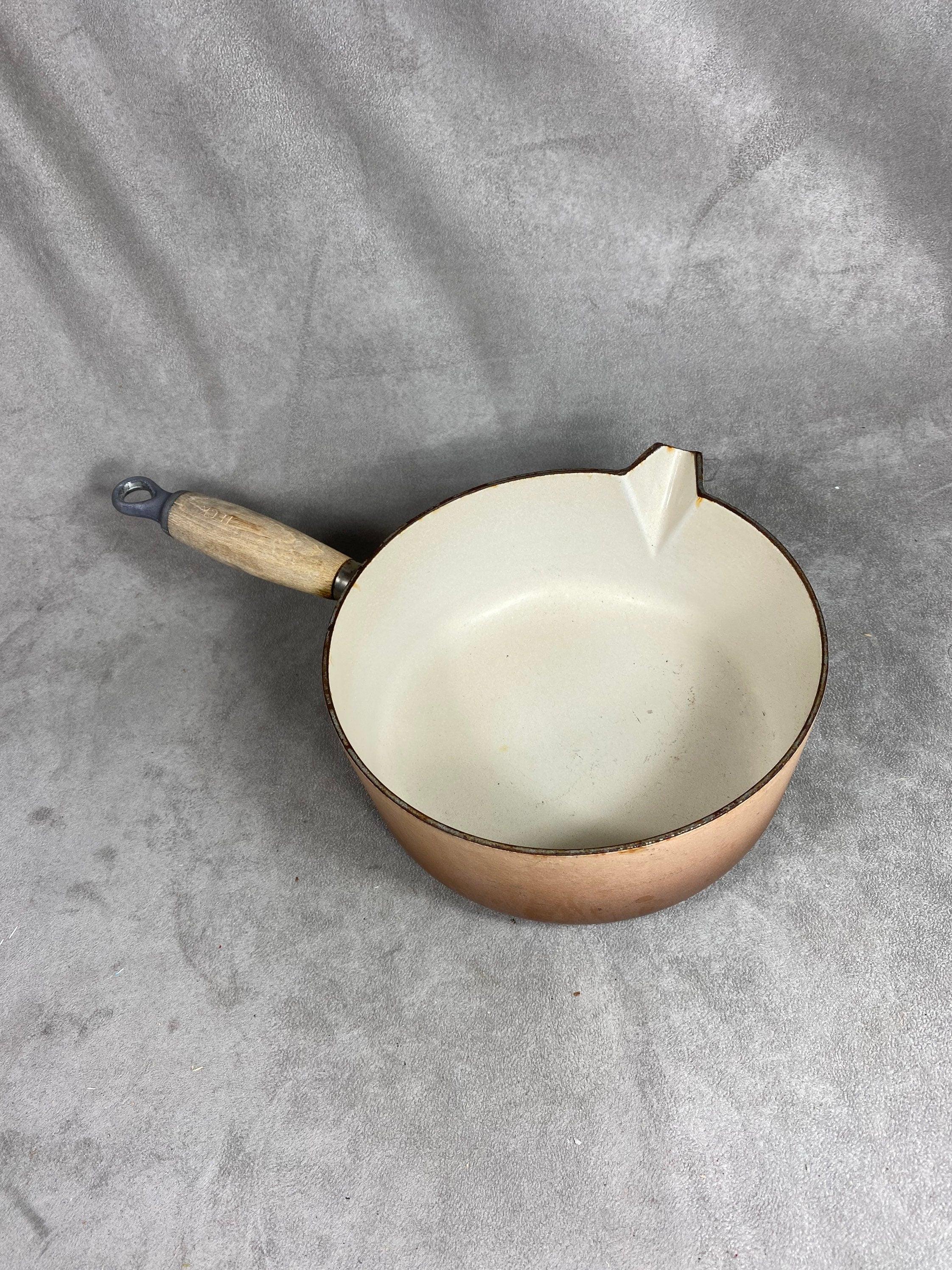 Casserole avec bec verseur vintage Le Creuset marron en fonte émaillée