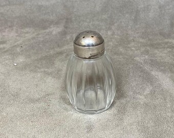レア Christofle ボトルオープナー セット ナポレオン・ボナパルト ナポレオン皇帝の頭部が飾られた、希少なクリストフルの銀メッキボトル