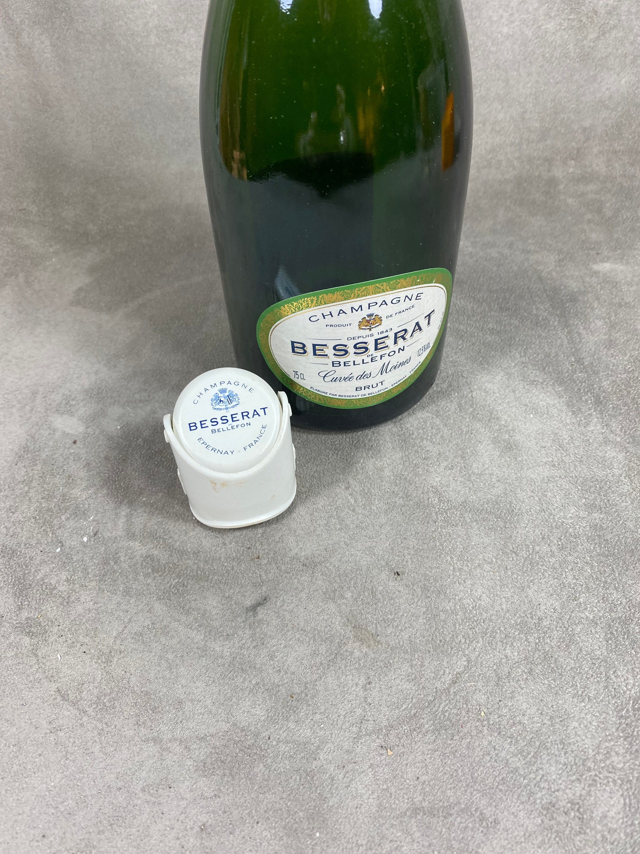 Bouchon Stoppeur en Plastique Blanc Champagne Besserat de Bellefon Vintage Made in France