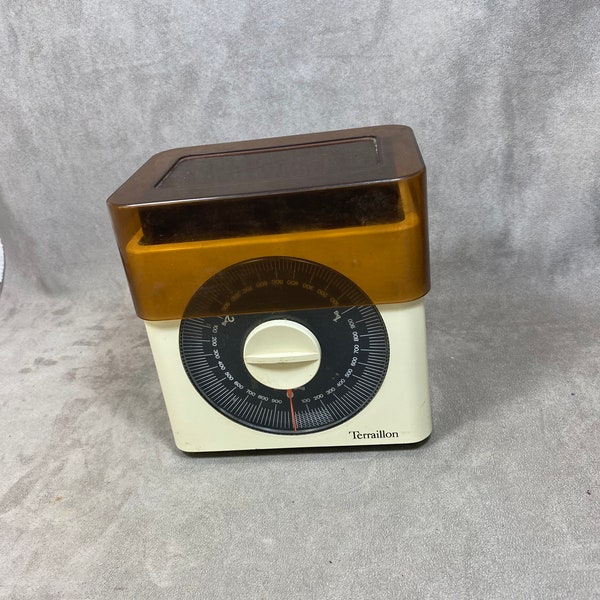 Beige kitchen scale with green number Terraillon  vintage 1970 Made  in France