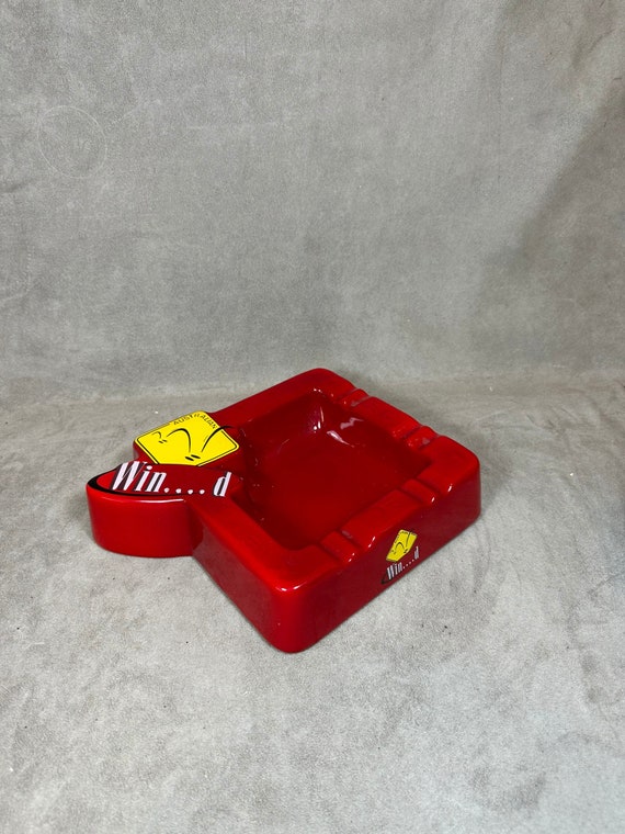 Vintage Winfield XXL Aschenbecher aus roter Keramik aus den 1980er Jahren -   Schweiz