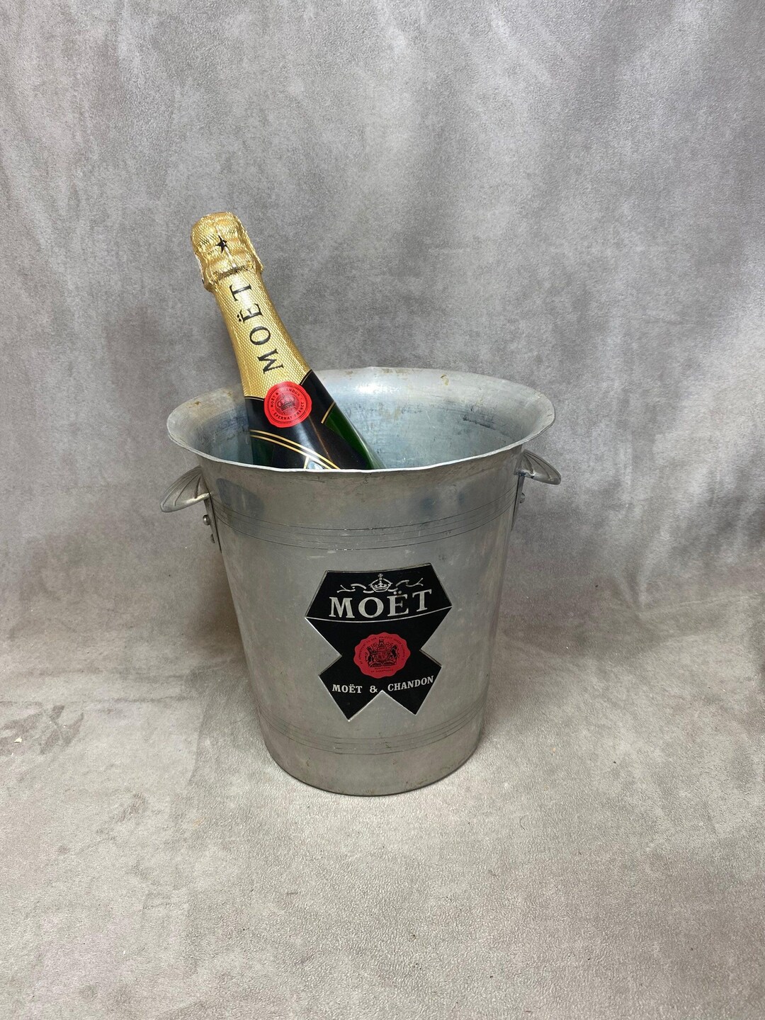 VERY RARE Seau à champagne en aluminium Möet & Chandon