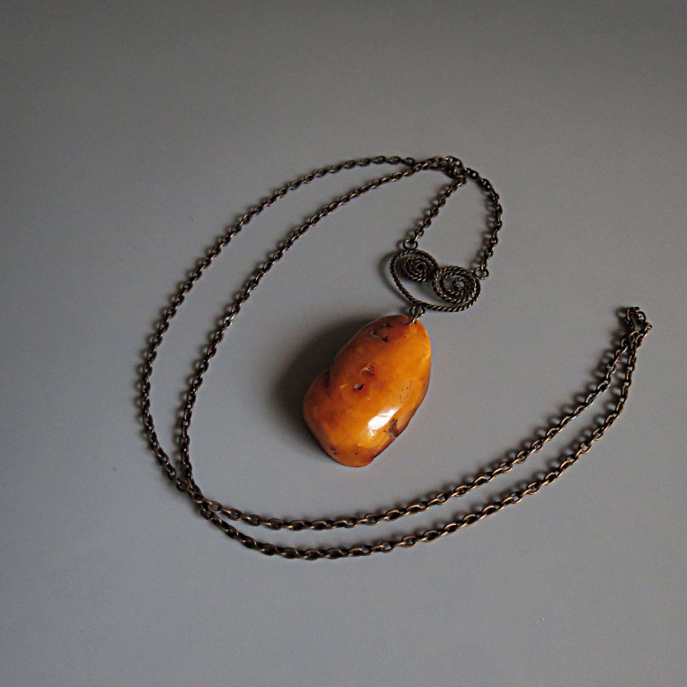 Pendentif Ambre Naturel Baltique Jaune D'œuf - Vintage, Lituanie, Chaîne Incluse