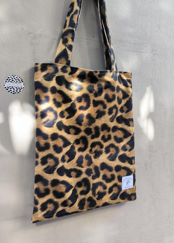 WILD Tote, velour soft bag, inner pockets