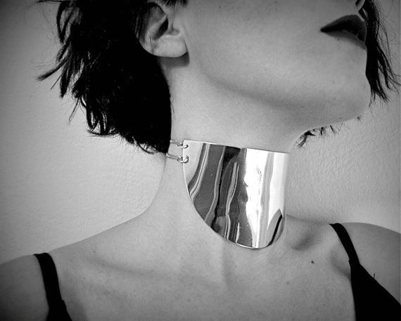 AGAVI Armor Choker, Cuff Necklace, Metallic Bold Collar, Half Circle, Statement Jewelry