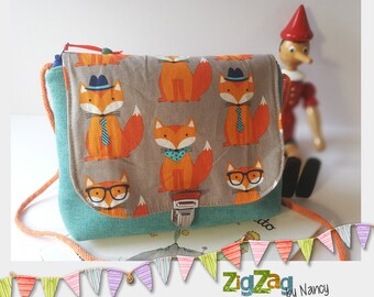 Cotton and suede shoulder strap (25 x 20 cm), small children's bag, crossed drawstring shoulder strap, Monsieur fox print