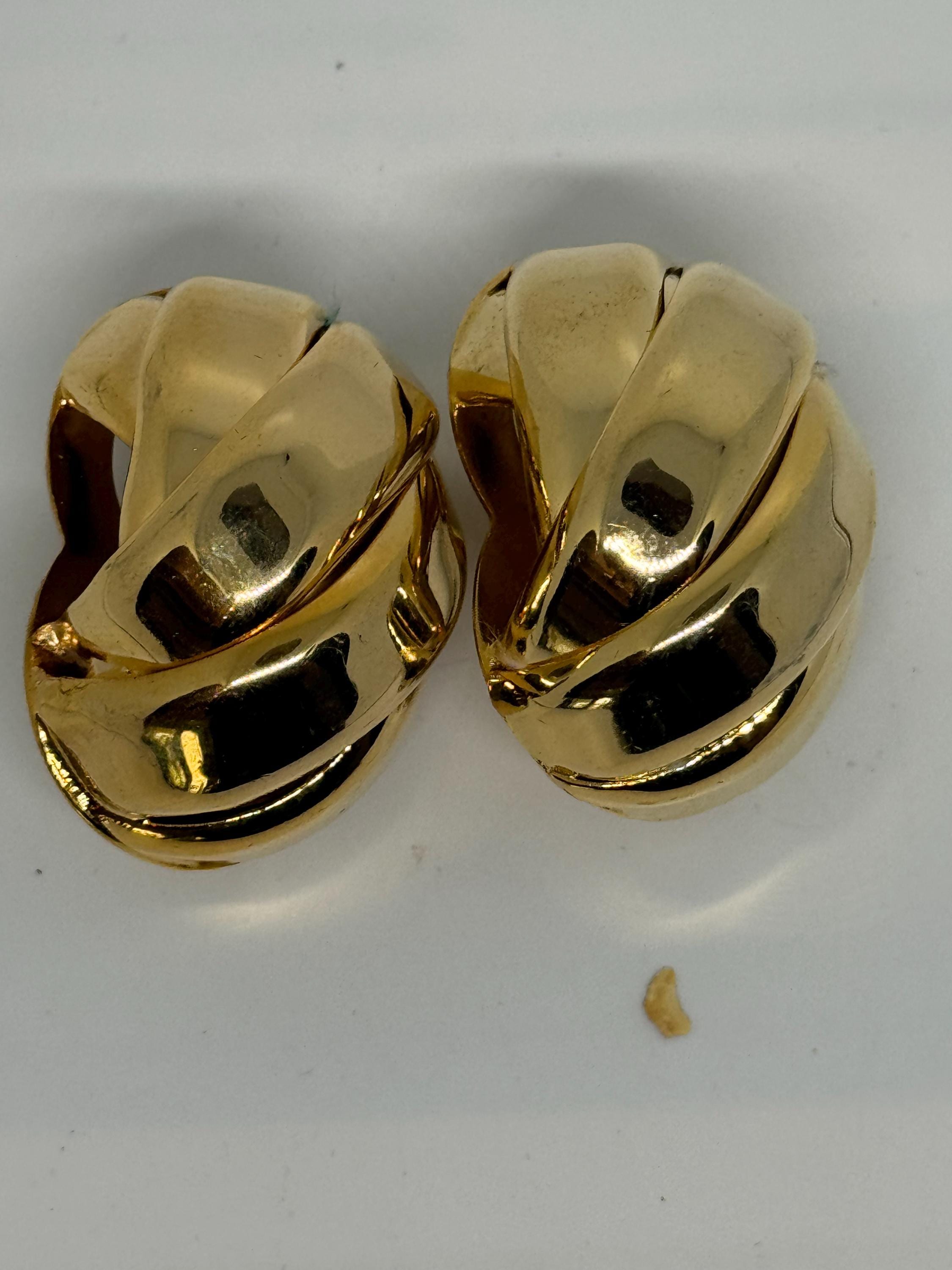 ◆VINTAGE HOLLYWOOD◆ Porte Love Lock Earrings VH2379EA001B Vintage Gold St. John Logo Dangle Statement Clip-On Earrings