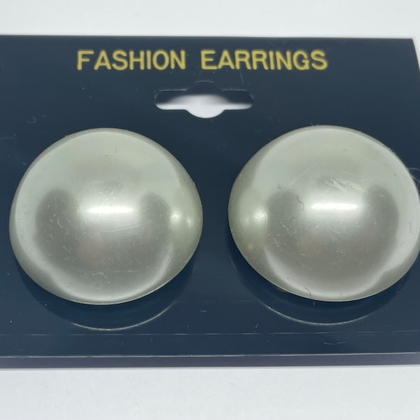 Vintage Dome Faux Pearl Clip on Earring Light weight new old stock