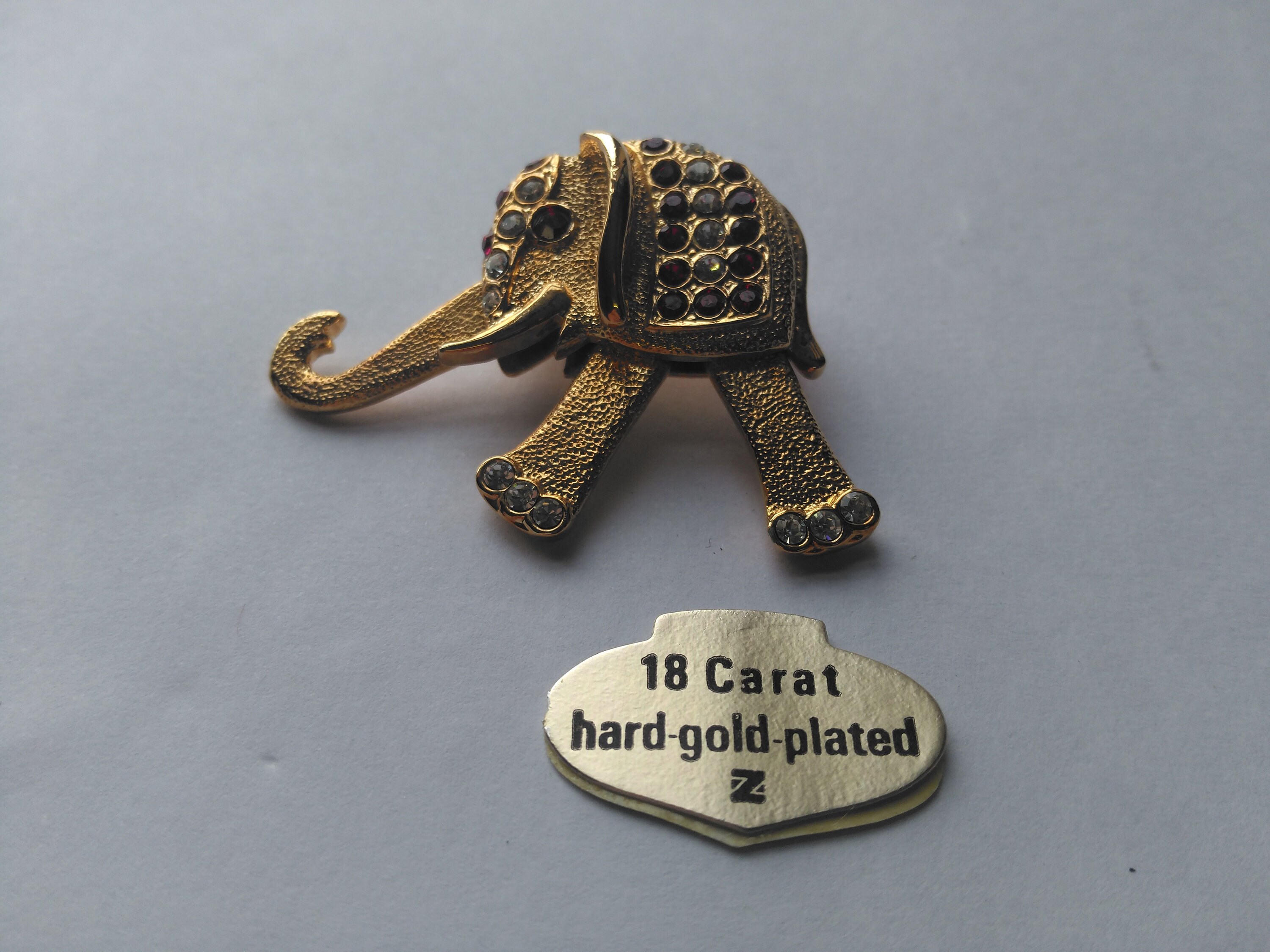 Broche éléphant Indienne Vintage En Métal Doré Plaqué Or - Bijou Ancien Et Ethnique