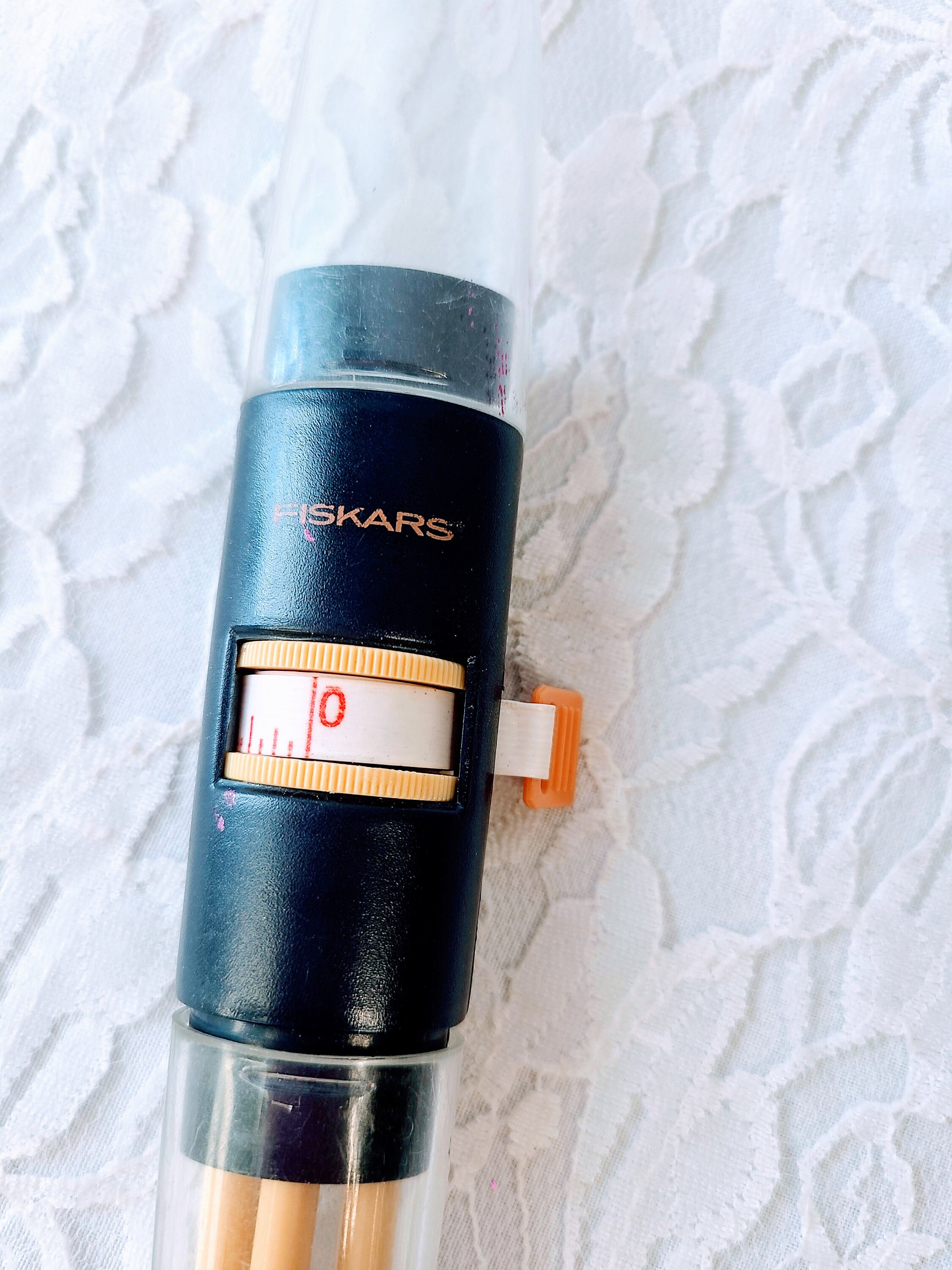 Vintage Fiskars Travel Sewing Kit ~ See ALL Pictures ~ Very Cool Sewing