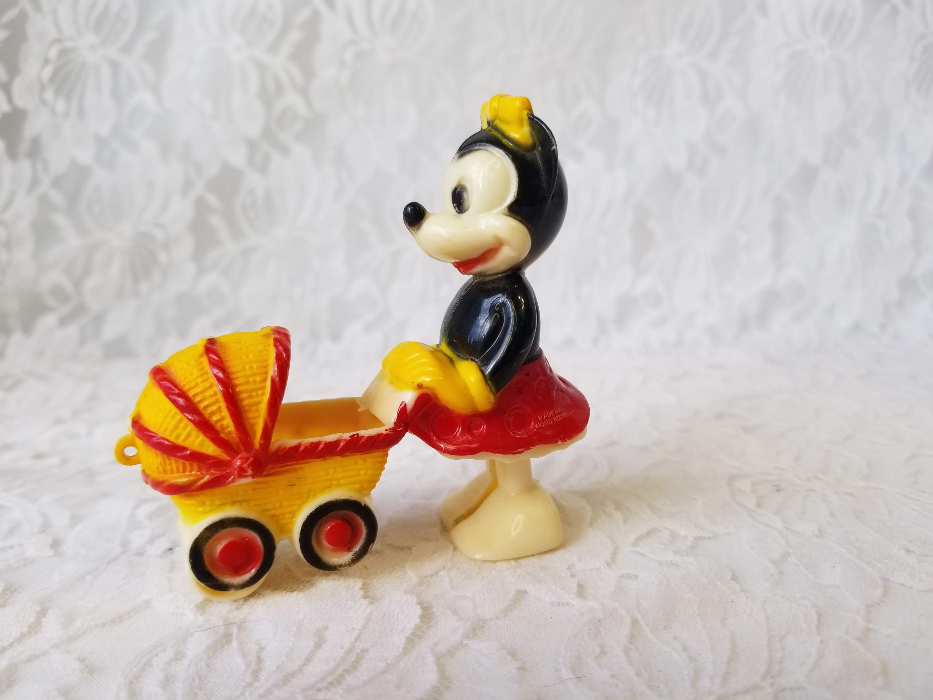 minnie mouse walking toy