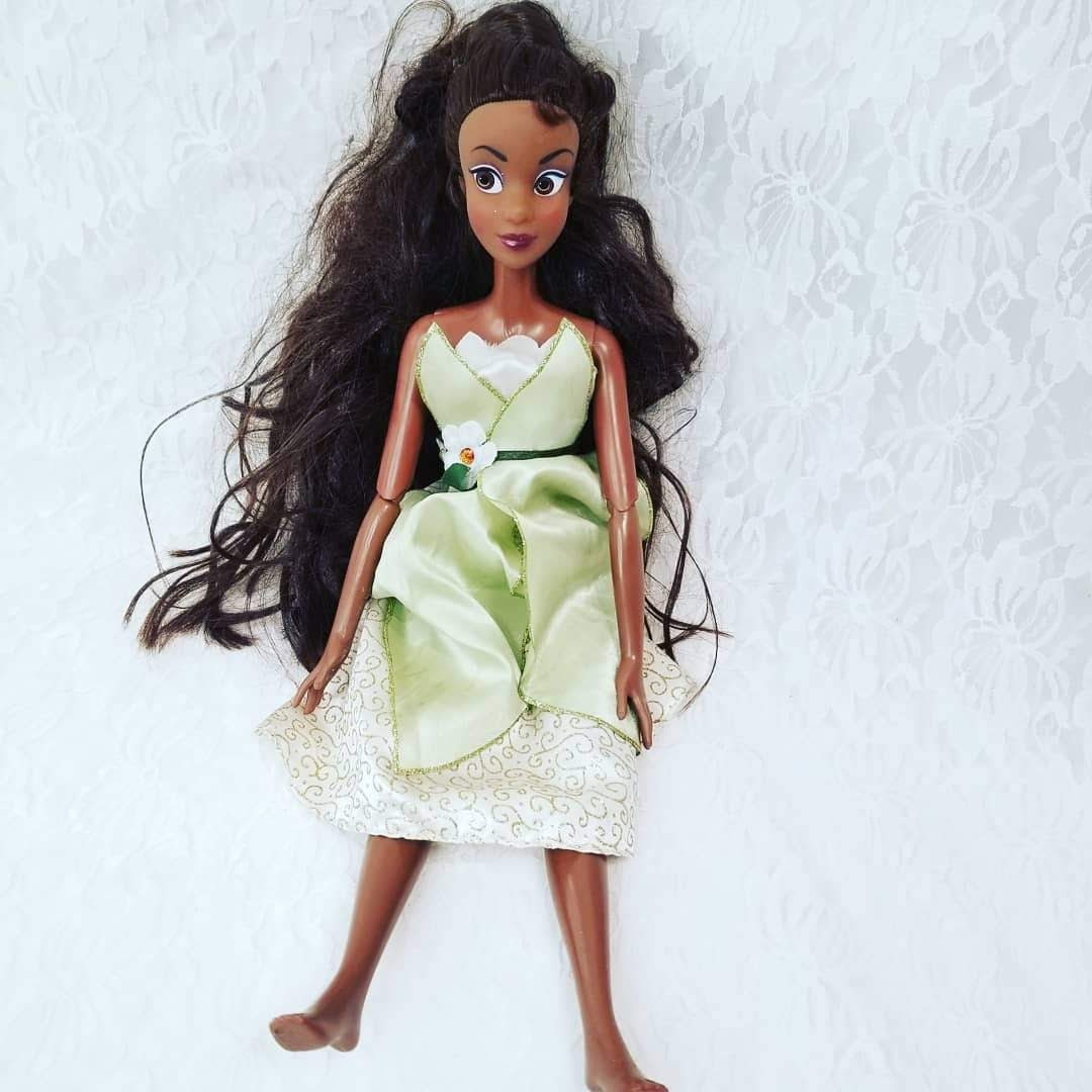 singing tiana doll