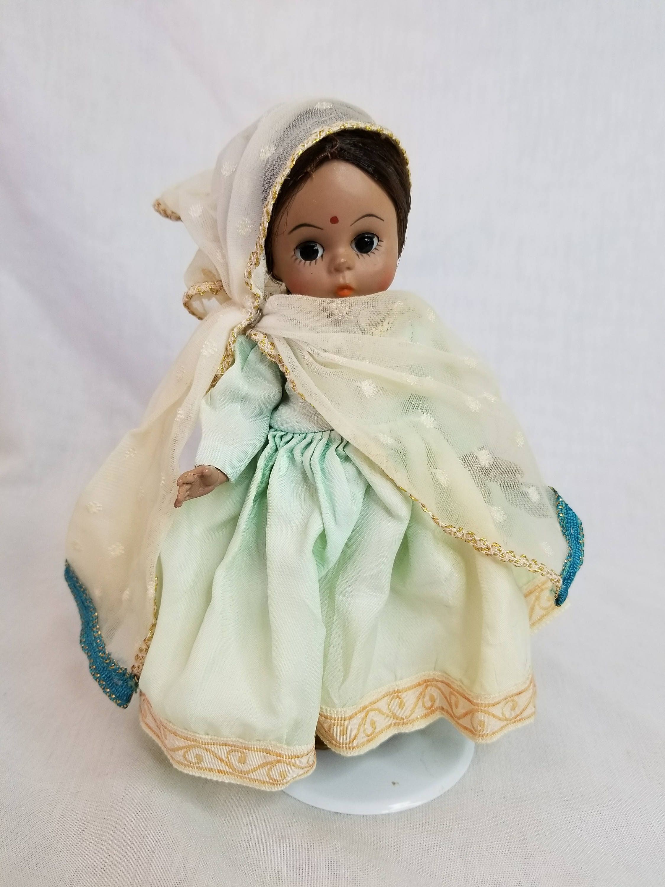 madame alexander international dolls