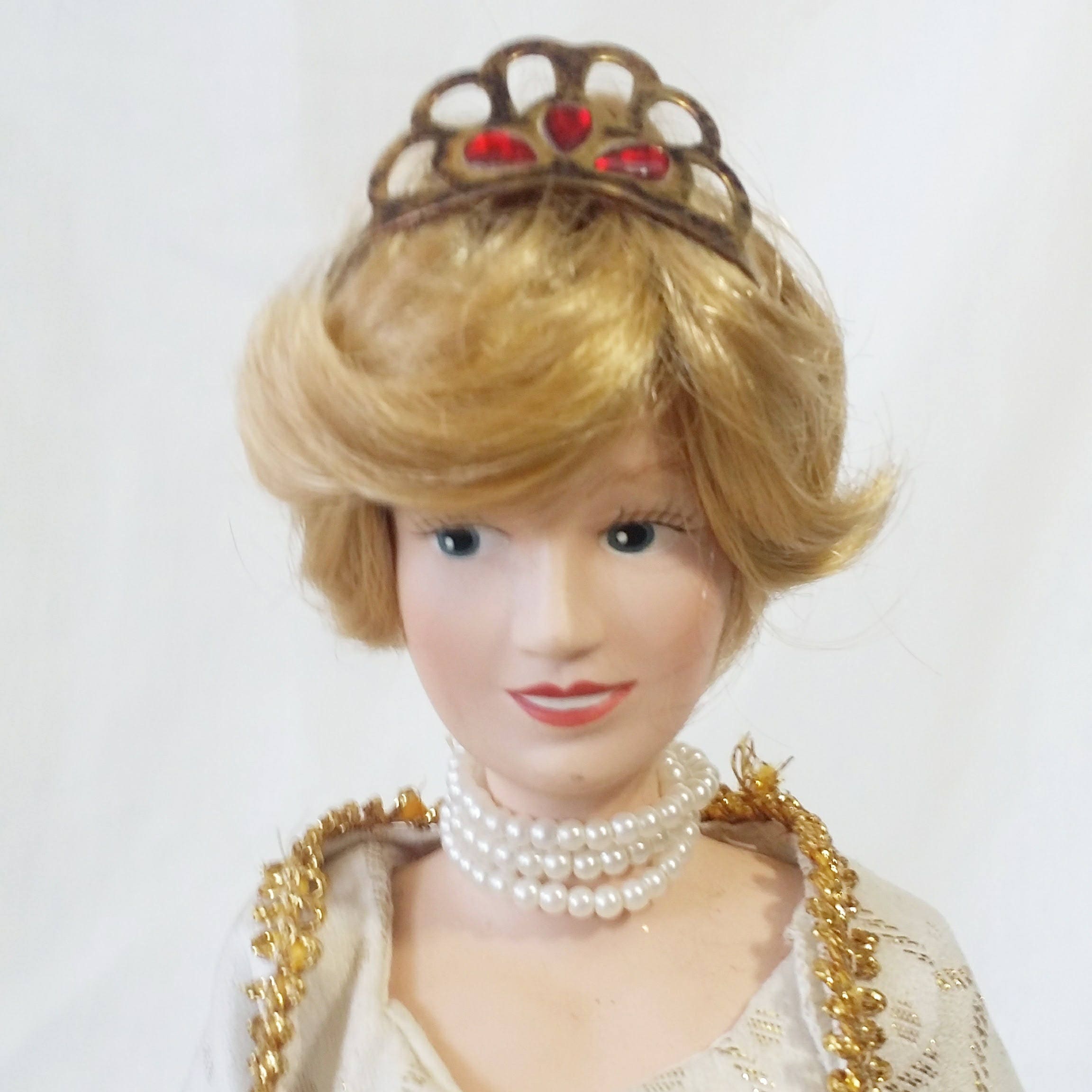 Porcelain Princess Diana Doll 14 Inch Princess of Wales Comes with