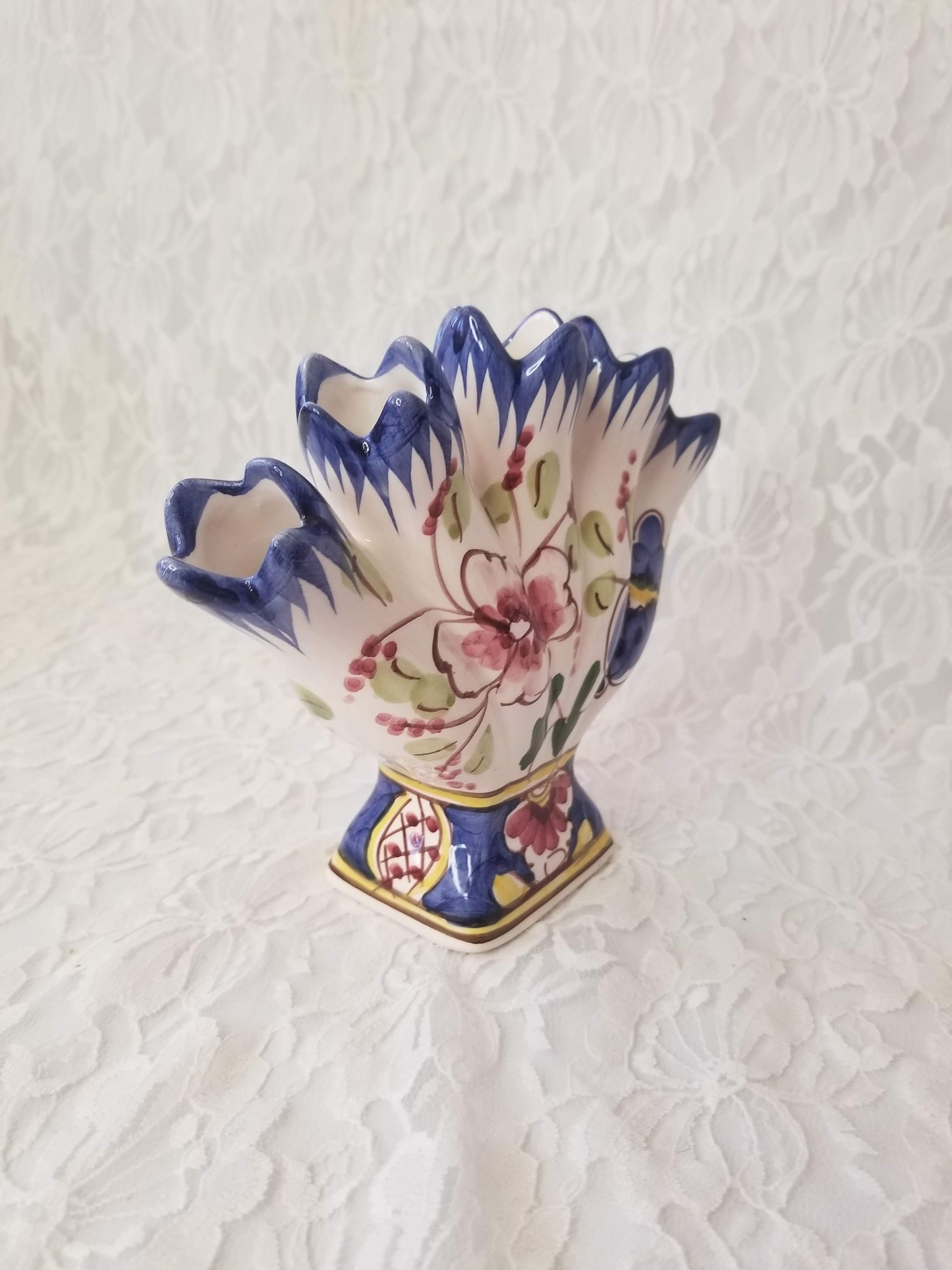 Bud Vase from Portugal by RC /&CL Hand Painted Jay Willfred