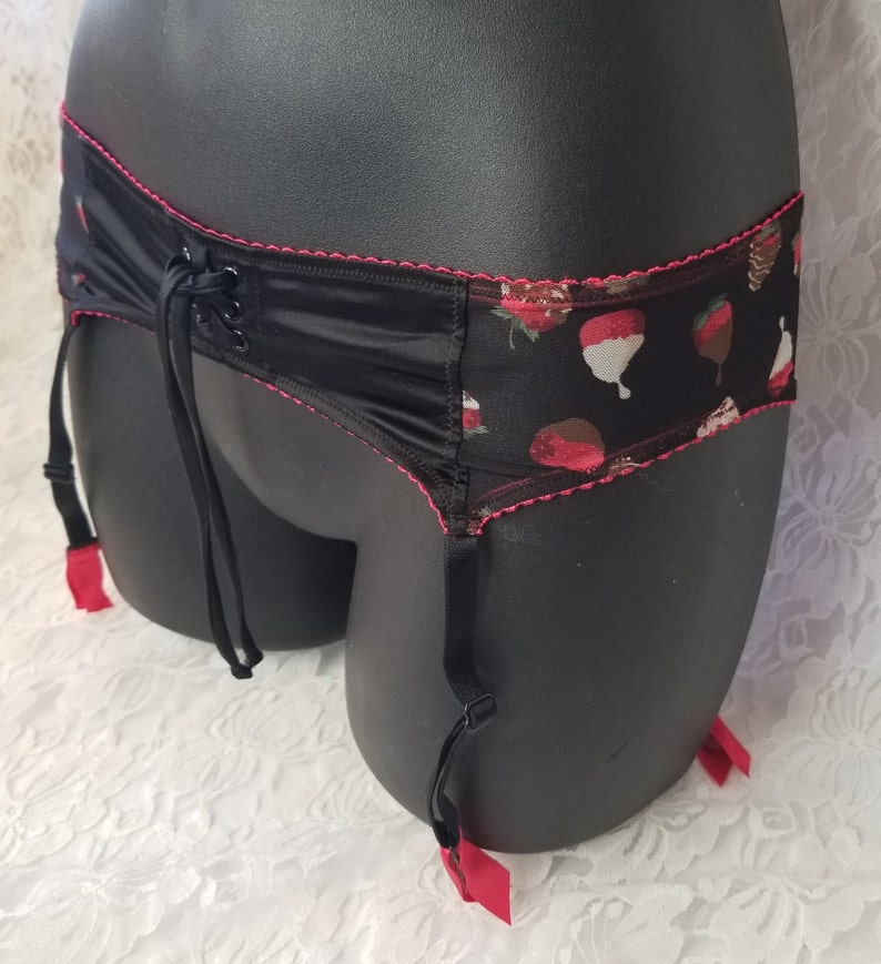 Vintage Garter Belt with Suspender Belts and Clips ~ Size XS ~ Vintage Victoria/'s Secret ~ Strawberry Delight Black ~ Corset Lace Front