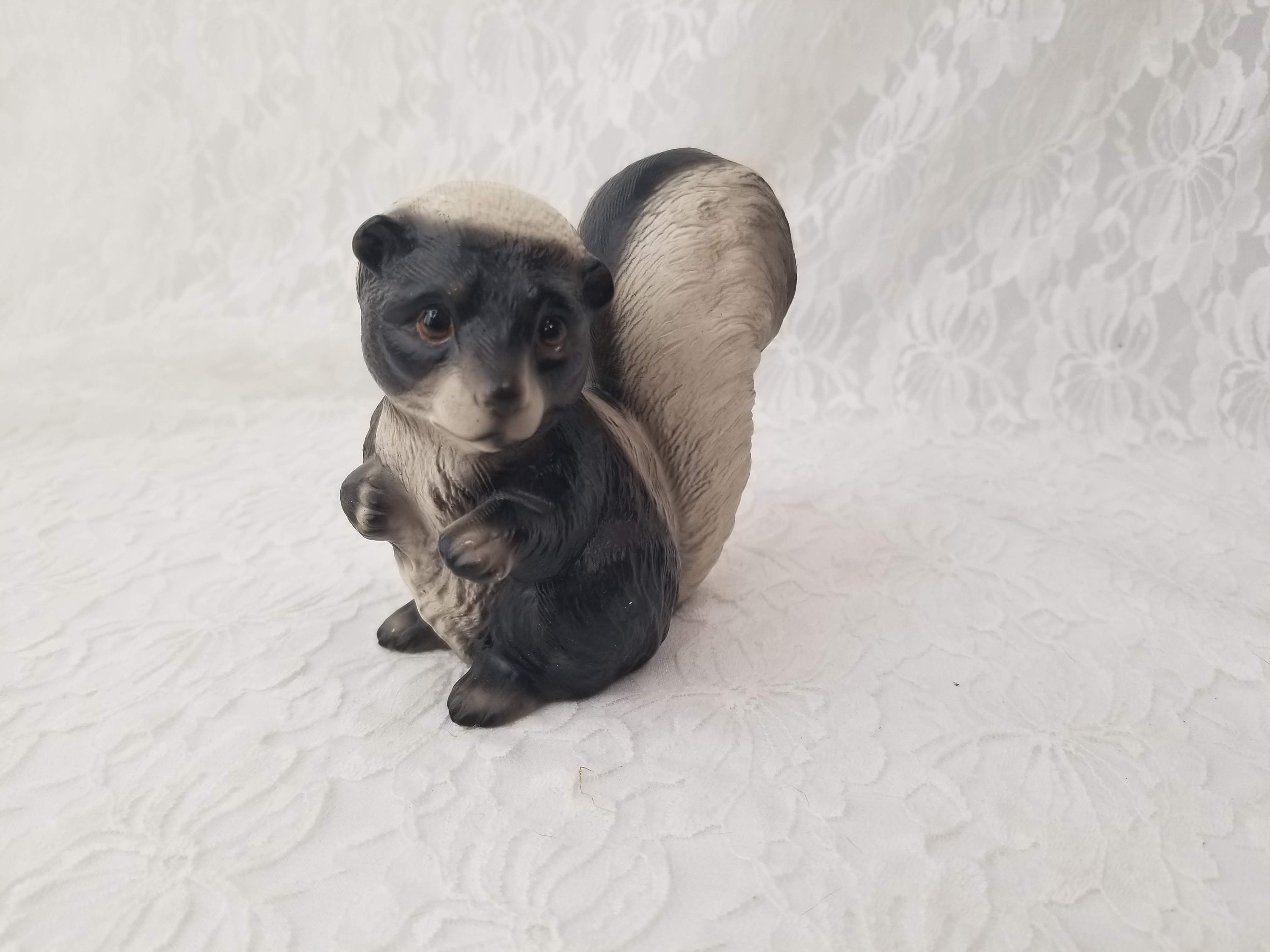 Vintage Chalkware Skunk Figurine ~ Signed ~ Japan ~ Lifelike Eyes ~ 4