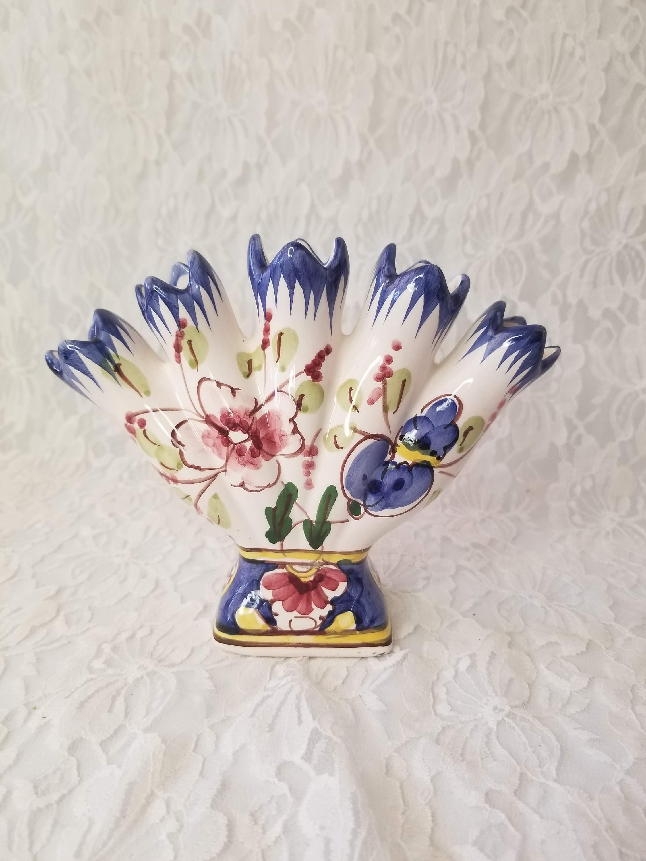 Bud Vase from Portugal by RC /&CL Hand Painted Jay Willfred