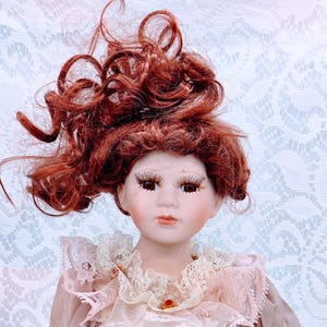 Della Haunted Doll ~ 17&quot; Victorian Vessel ~ Paranormal ~ Must Read ~ Criminal Minded ~ Mob Mentality ~ Bad Influence ~ Cunning ~ B*tchy