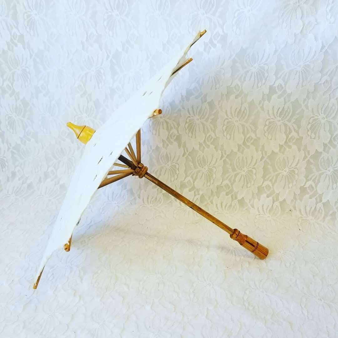 doll parasol