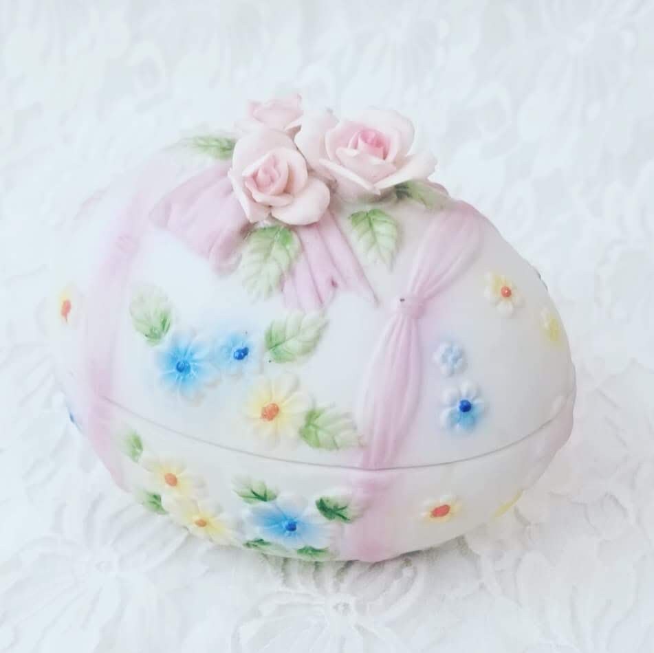 Porcelain Egg Box Easter Decoration Vintage Easter Spring