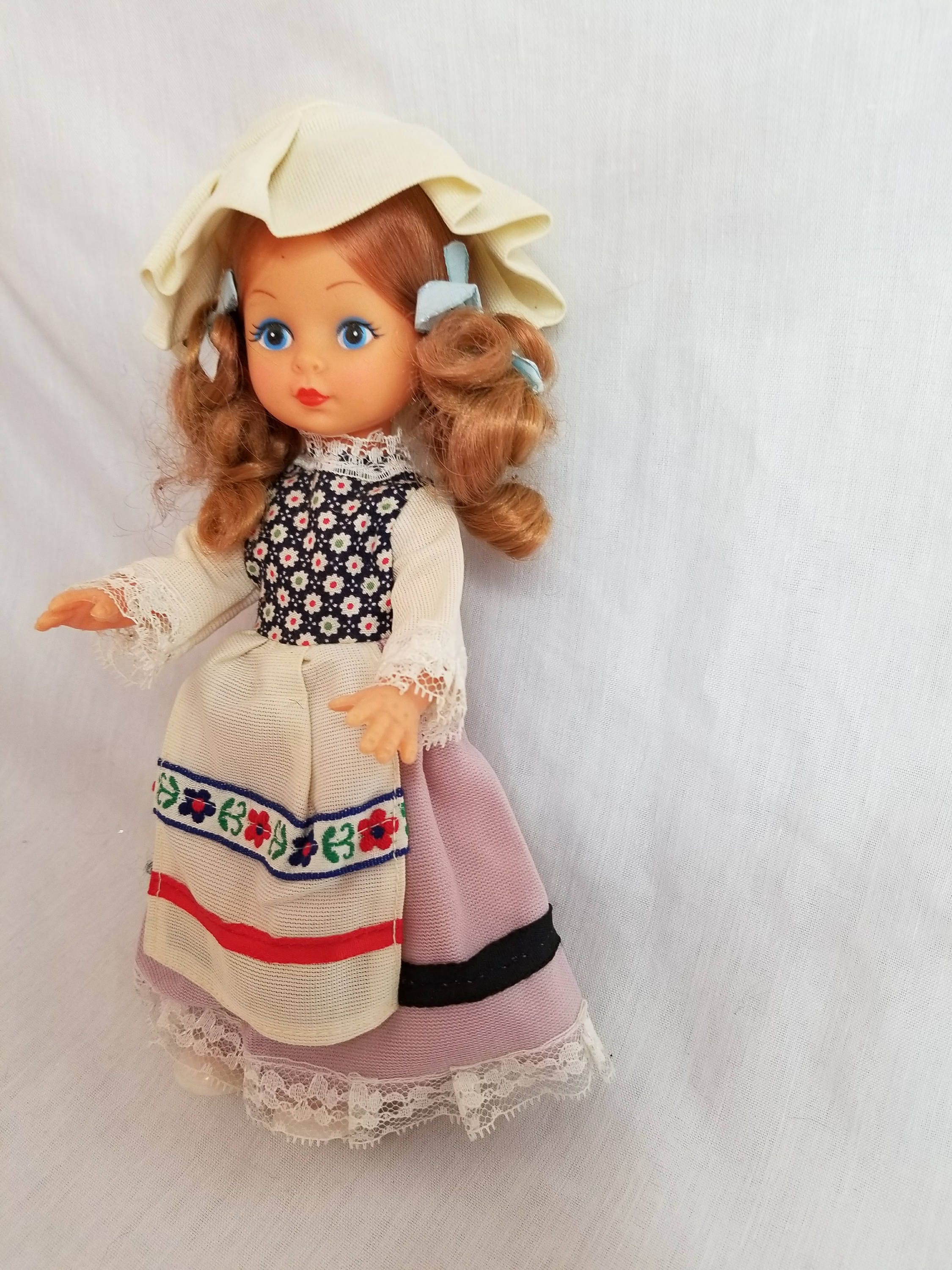 Vintage Holland Souvenir Doll 8 Mohair Painted Face National Dress
