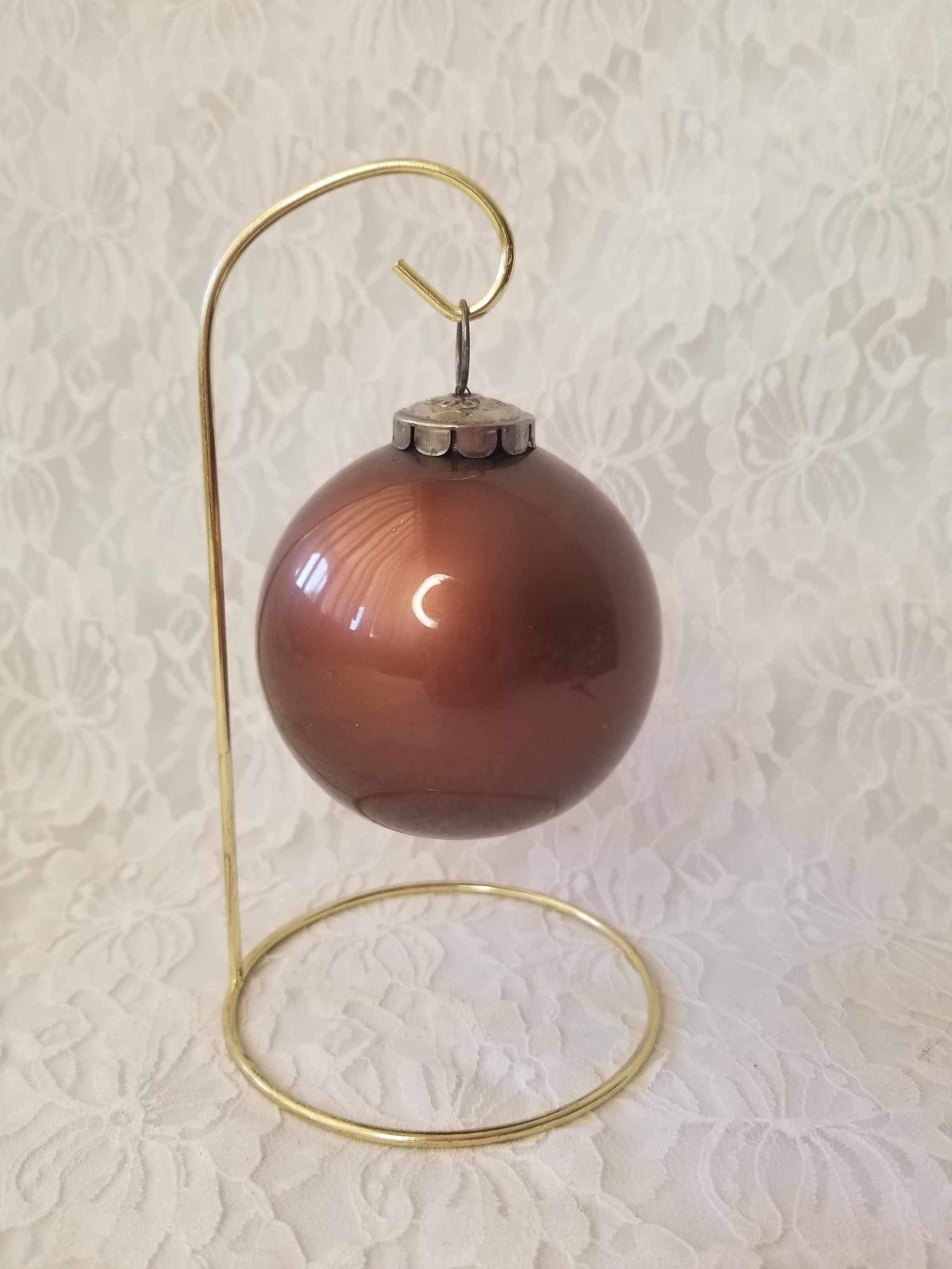 ONE Brass Metal Ornament Display Stand Perfect for Crystals, Christmas Ornaments Home Decor