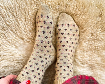 DIGITAL ITEM. Little Posy socks knitting instructions