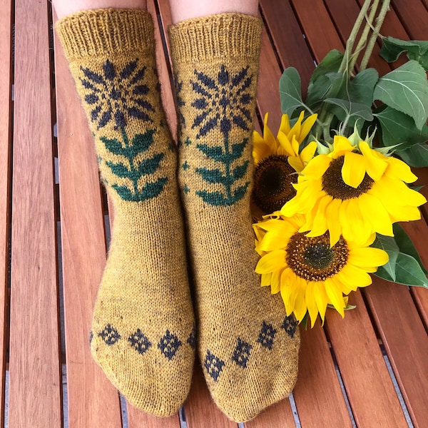 DIGITAL ITEM Lucky Sunflower socks knitting instructions