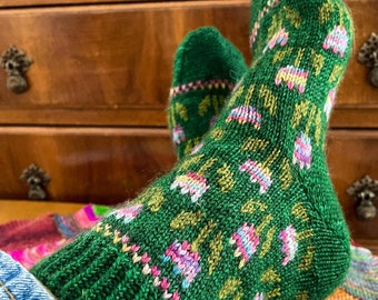 DIGITAL ITEM - Tiptoe through the Tulips Knitting pattern