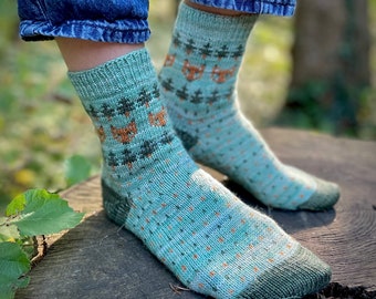 DIGITAL ITEM Foxes Day out socks knitting instructions