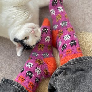 DIGITALT ARTIKEL PDF-fil. Stickmönster för perfekta sockor. Endast engelska