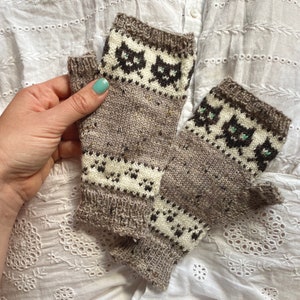DIGITALER ARTIKEL Sassy Cat Handschuhe Strickanleitung