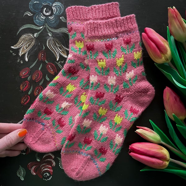 DIGITAL ITEM - Tiptoe through the Tulips Knitting pattern