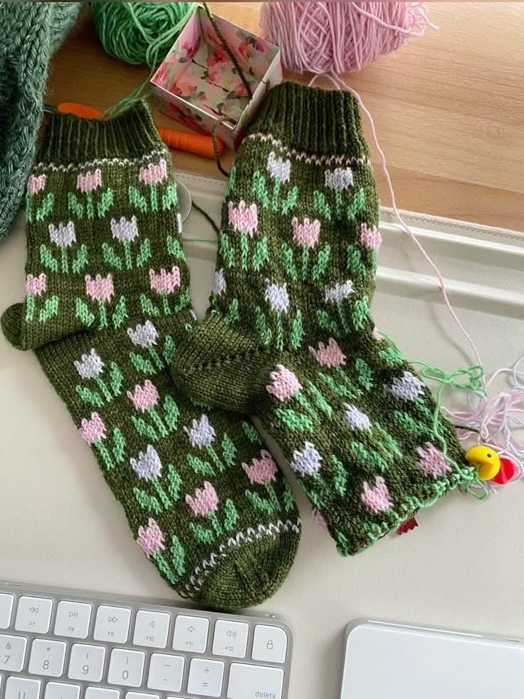 DIGITAL ITEM - Tiptoe Through the Tulips Knitting Pattern - Etsy