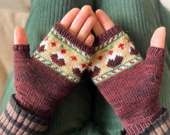 DIGITAL ITEM - Christmas Pudding mitts knitting pattern