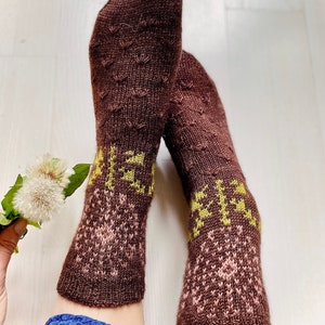 DIGITAL ITEM. Dandelion wishes sock knitting instructions